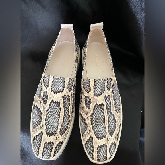 VINCE~PLATFORM~BLUE-~SNAKESKIN~LOAFERS~7.5 - Picture 11 of 12